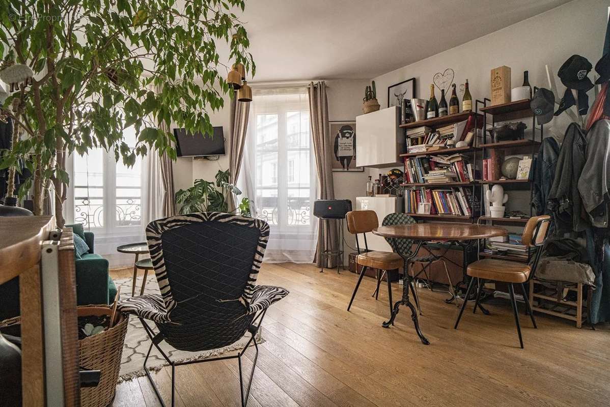 Appartement à PARIS-18E