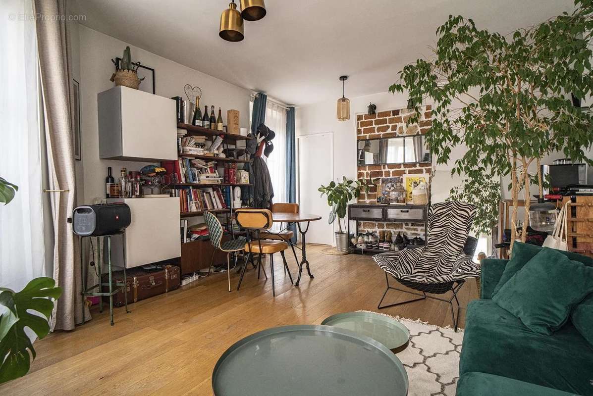 Appartement à PARIS-18E