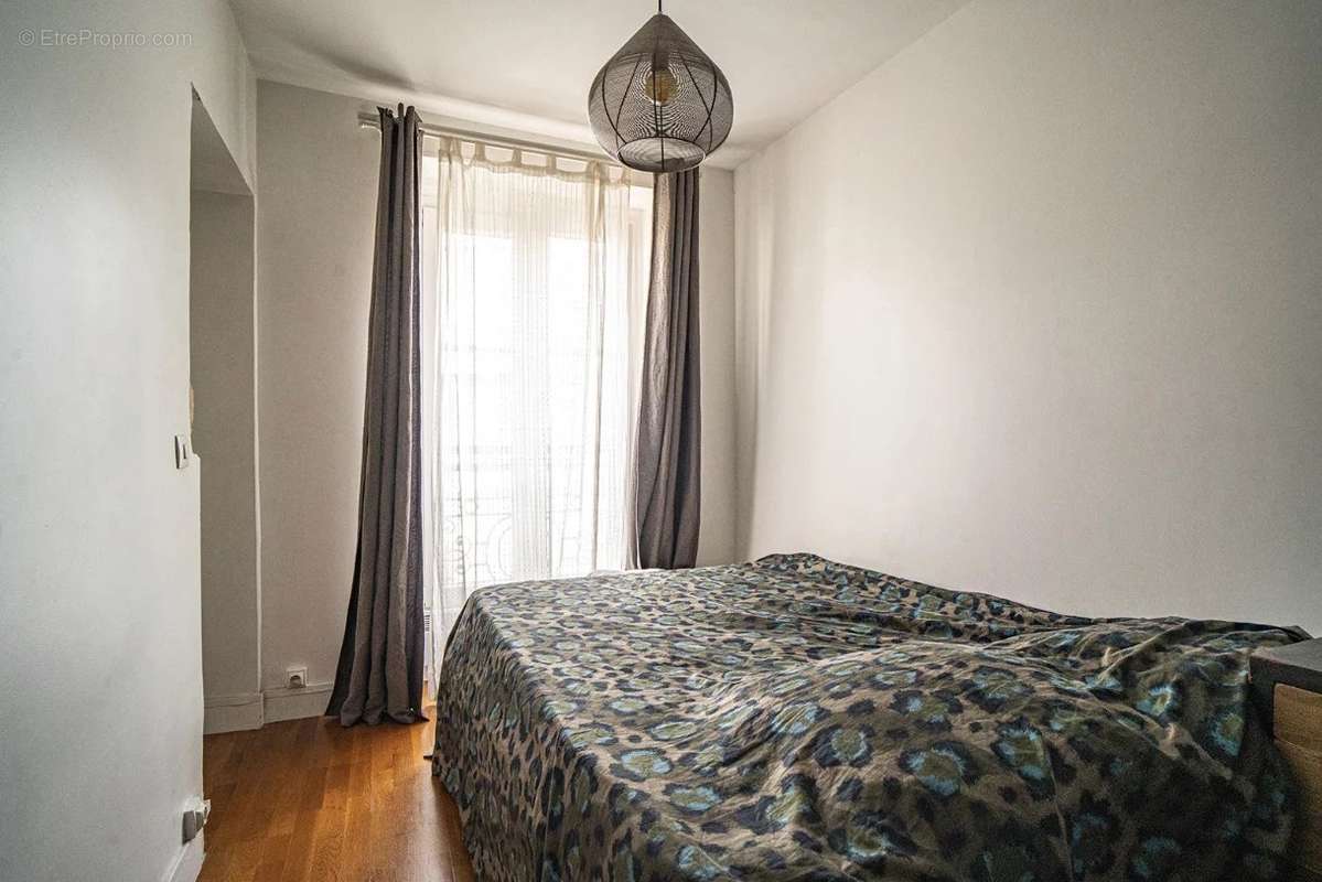 Appartement à PARIS-18E