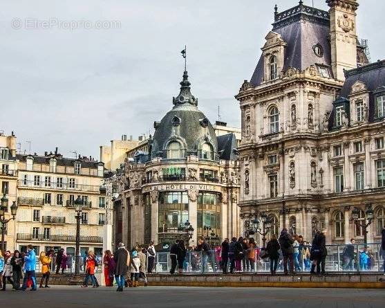 Commerce à PARIS-4E