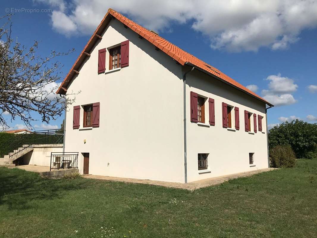 Maison à LINIERS