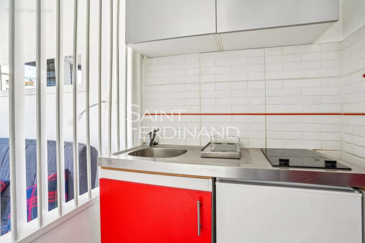 Appartement à NEUILLY-SUR-SEINE