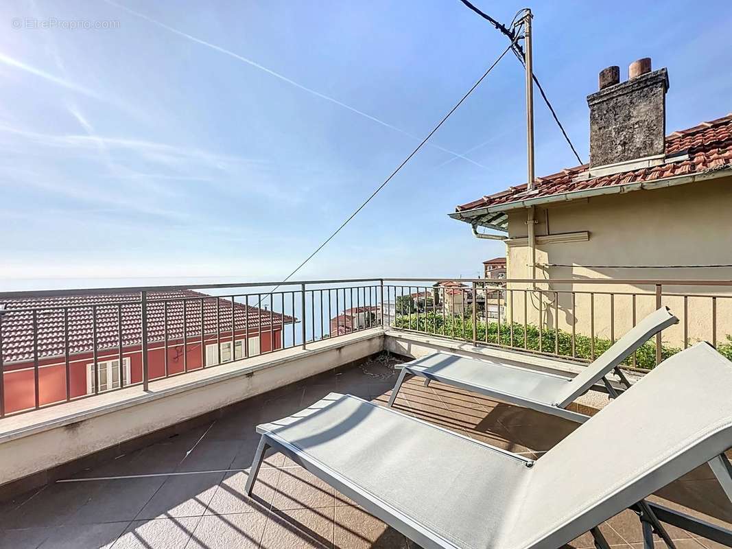 Appartement à ROQUEBRUNE-CAP-MARTIN