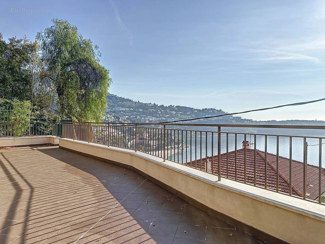 Appartement à ROQUEBRUNE-CAP-MARTIN