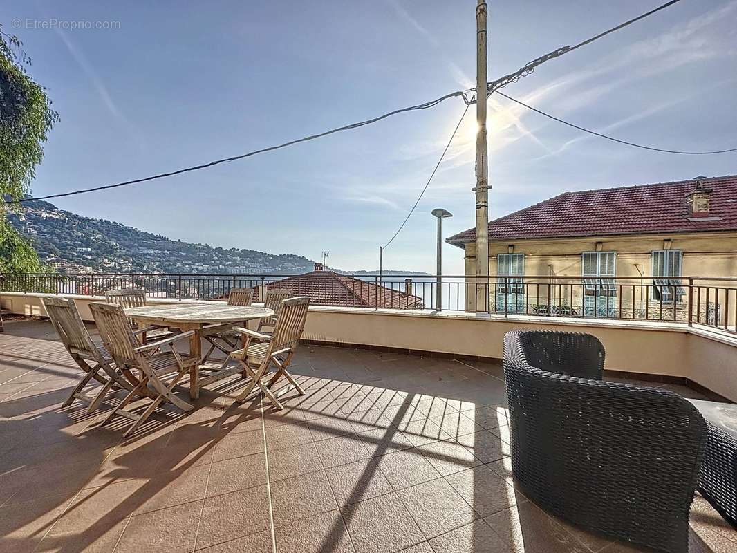 Appartement à ROQUEBRUNE-CAP-MARTIN