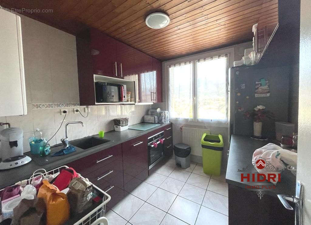 Appartement à FONTAINE