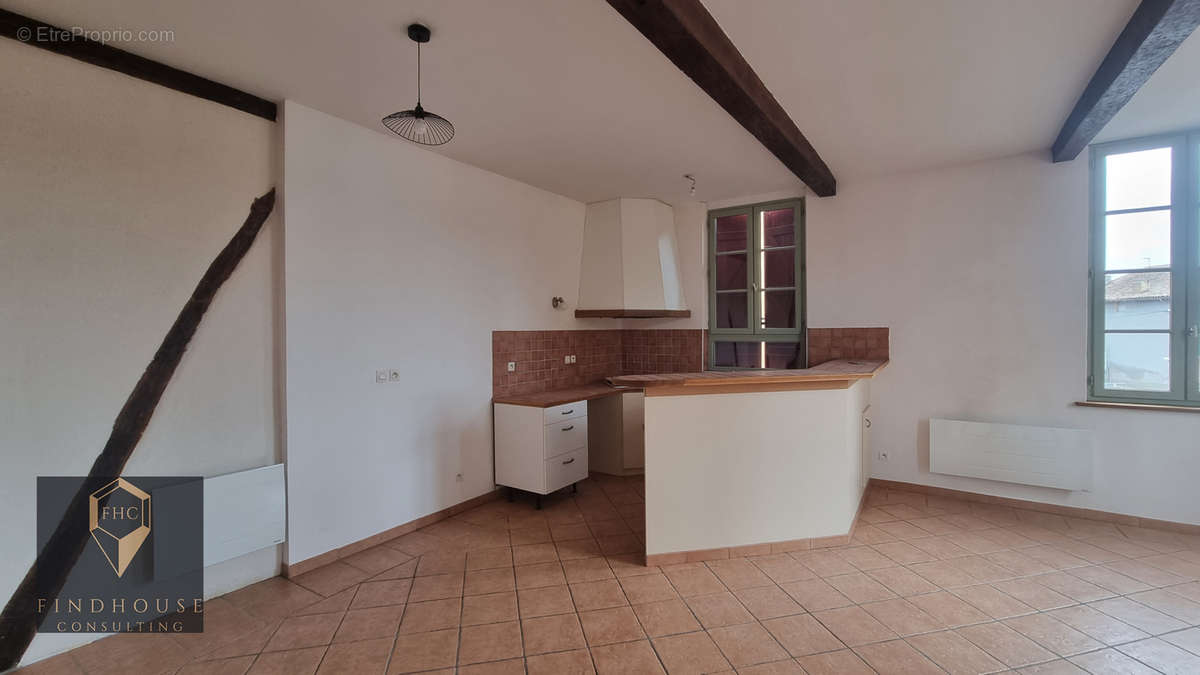 Appartement à L&#039;ISLE-EN-DODON