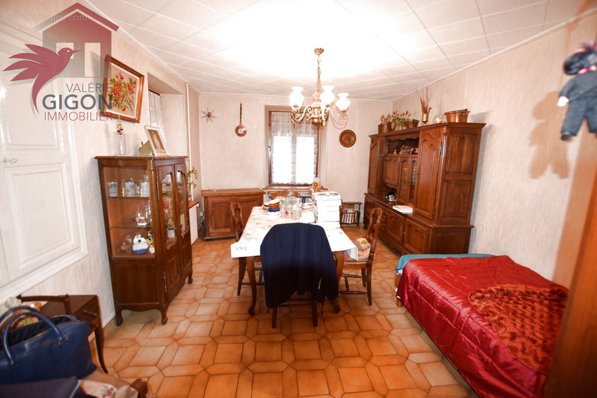 Appartement à NOMMAY