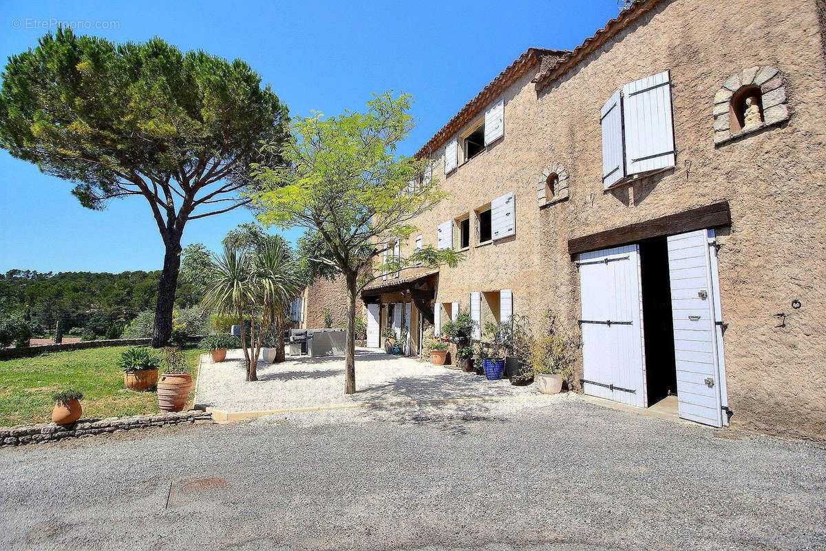 Maison à DRAGUIGNAN