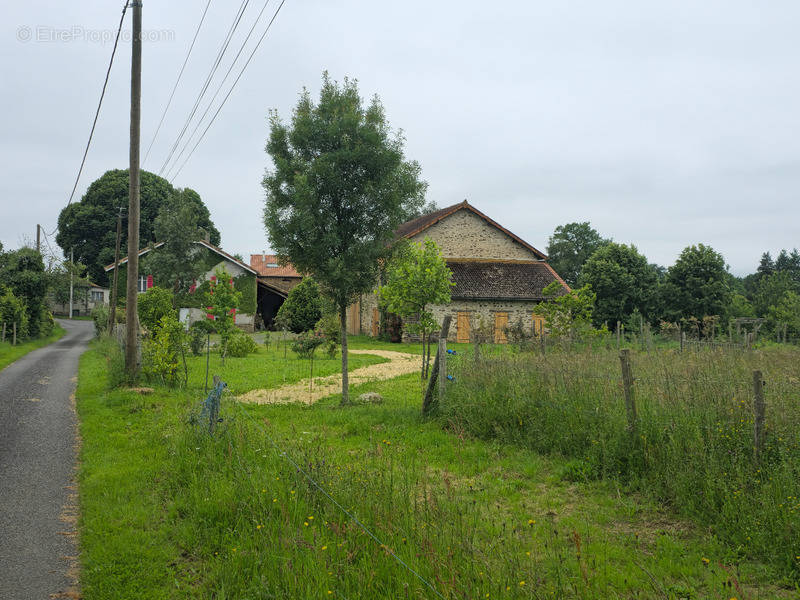 Maison à CHAMPSAC