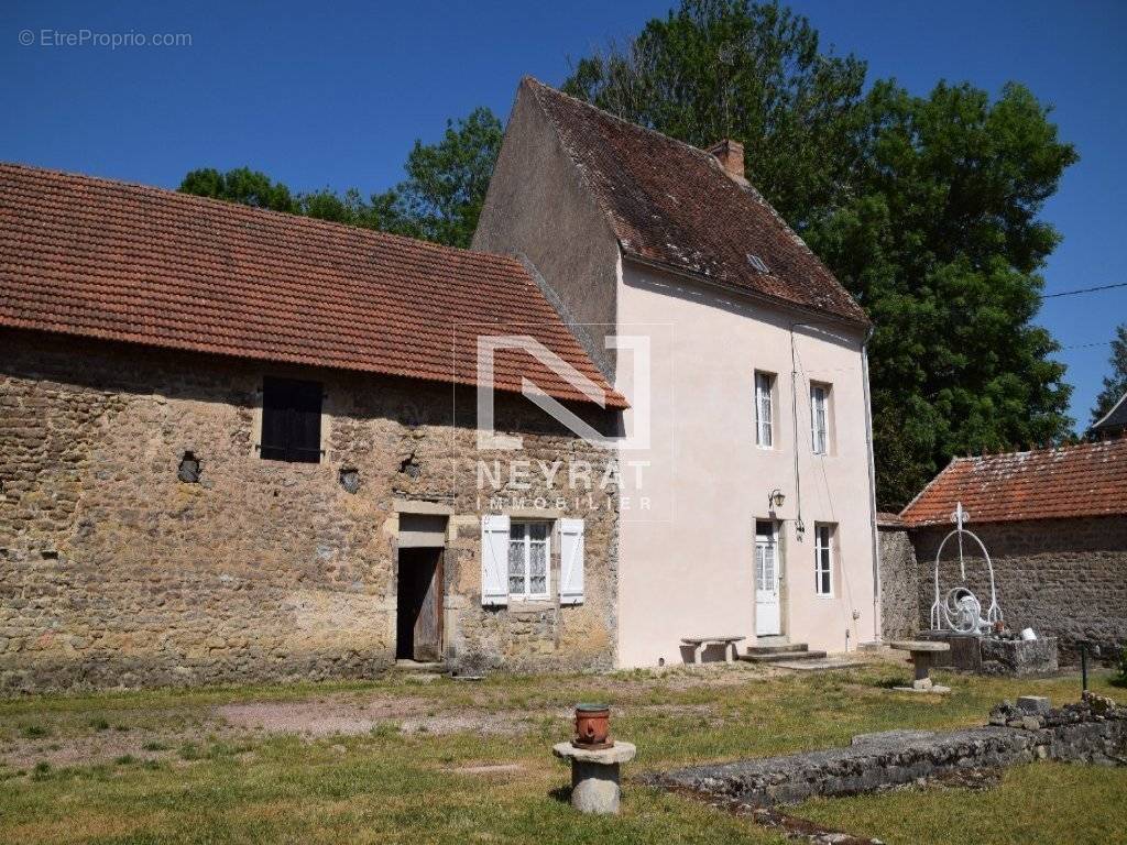 Maison à SUSSEY