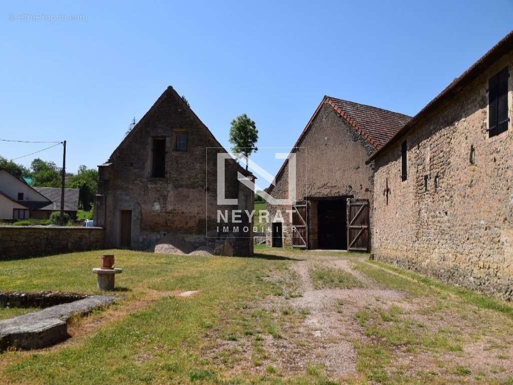 Maison à SUSSEY