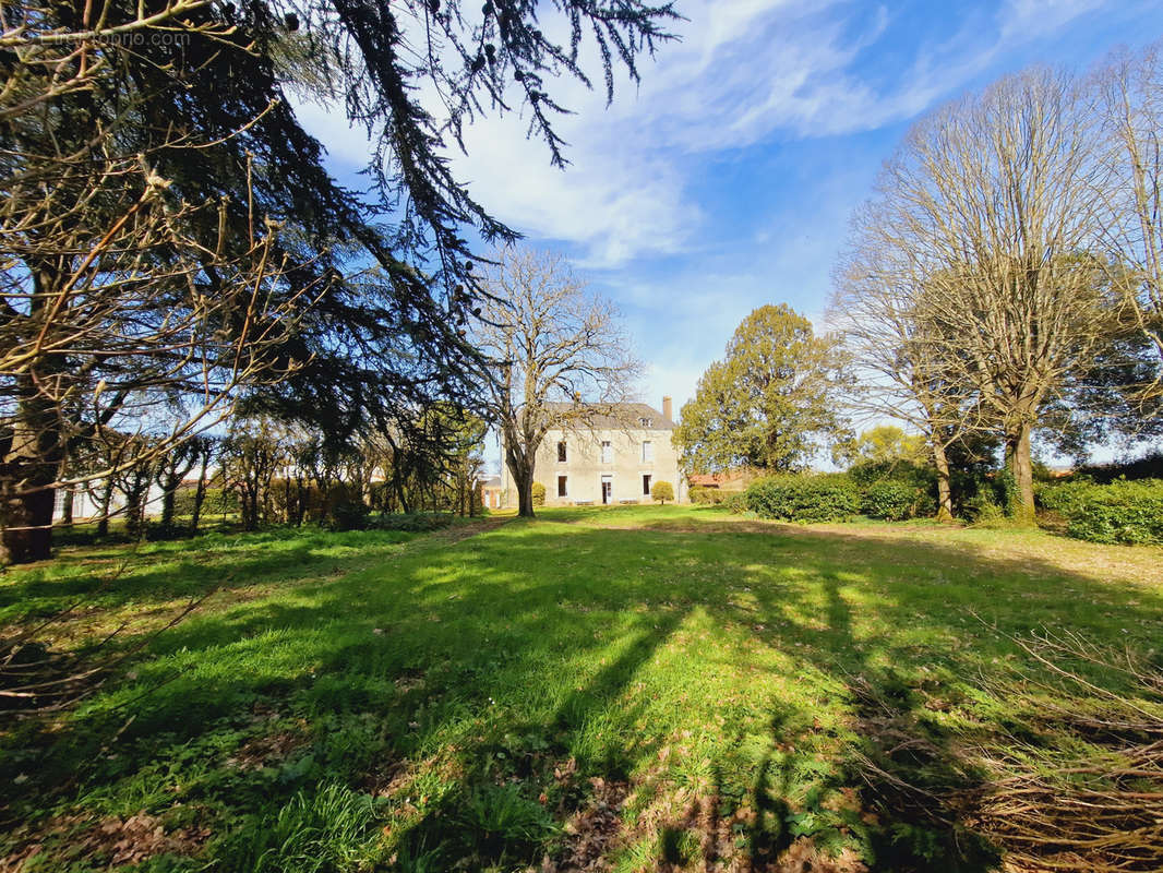 Maison à LA CHAPELLE-HEULIN