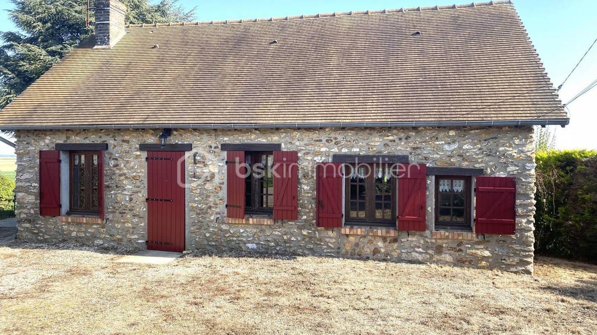 Maison à LE TERTRE-SAINT-DENIS