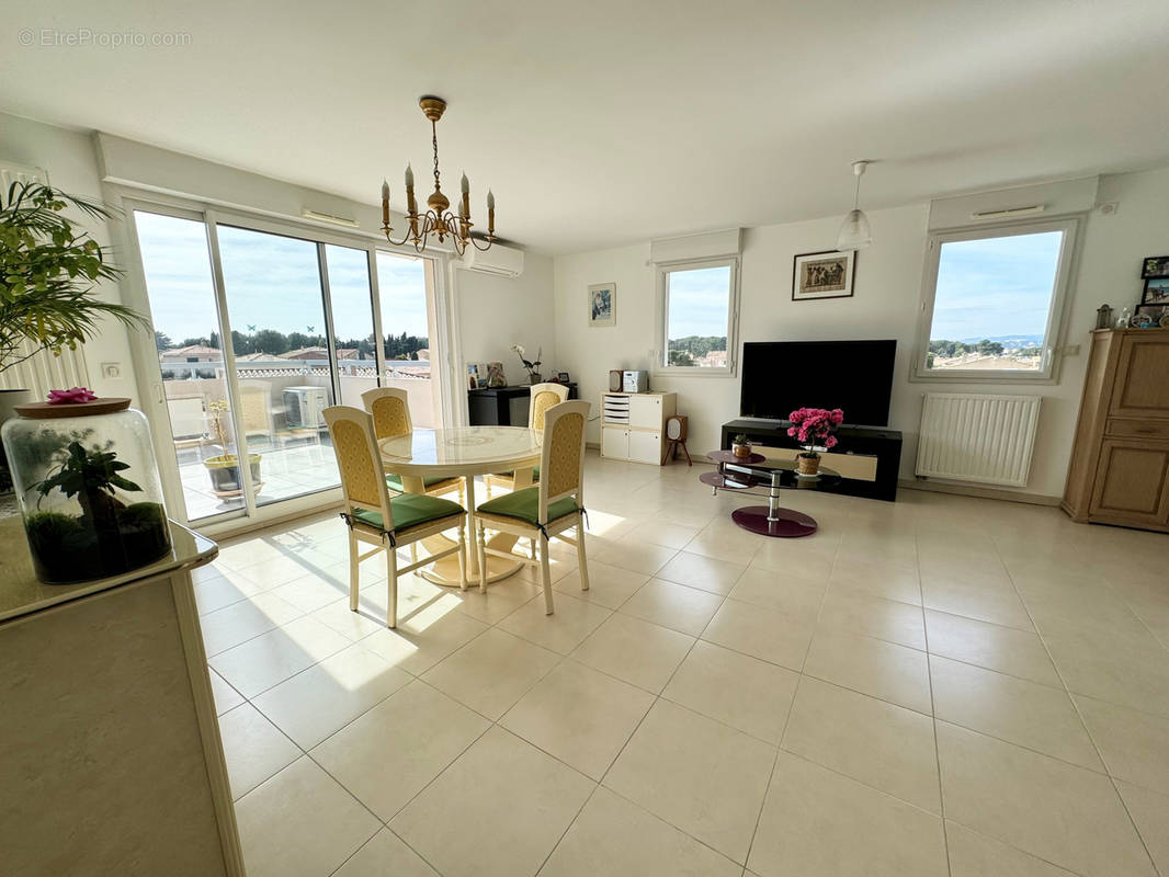 Appartement à SIX-FOURS-LES-PLAGES