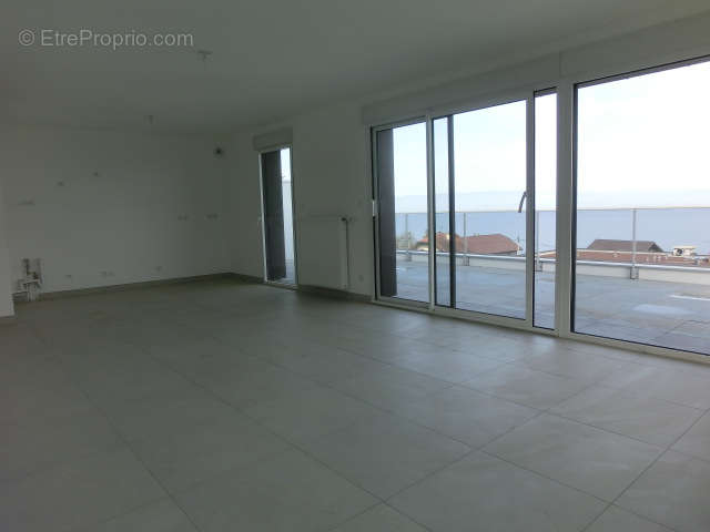 Appartement à EVIAN-LES-BAINS