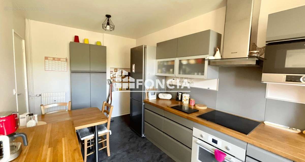 Appartement à BOURG-LA-REINE