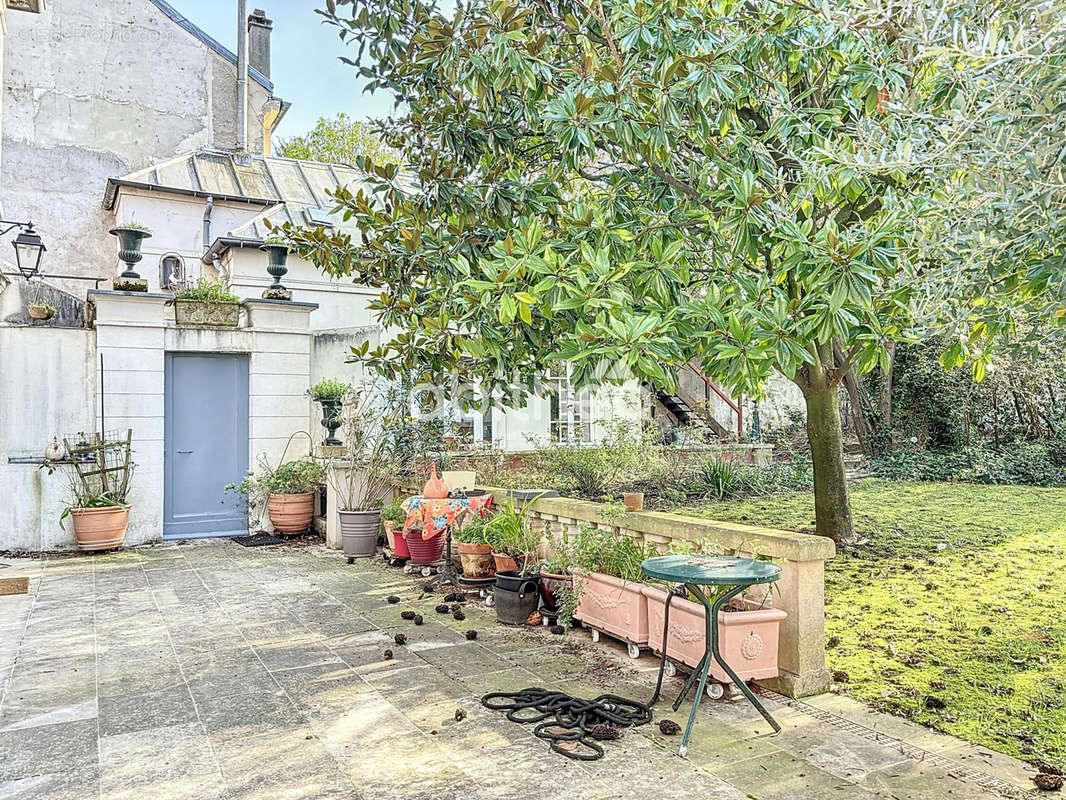 Maison à CHOISY-LE-ROI