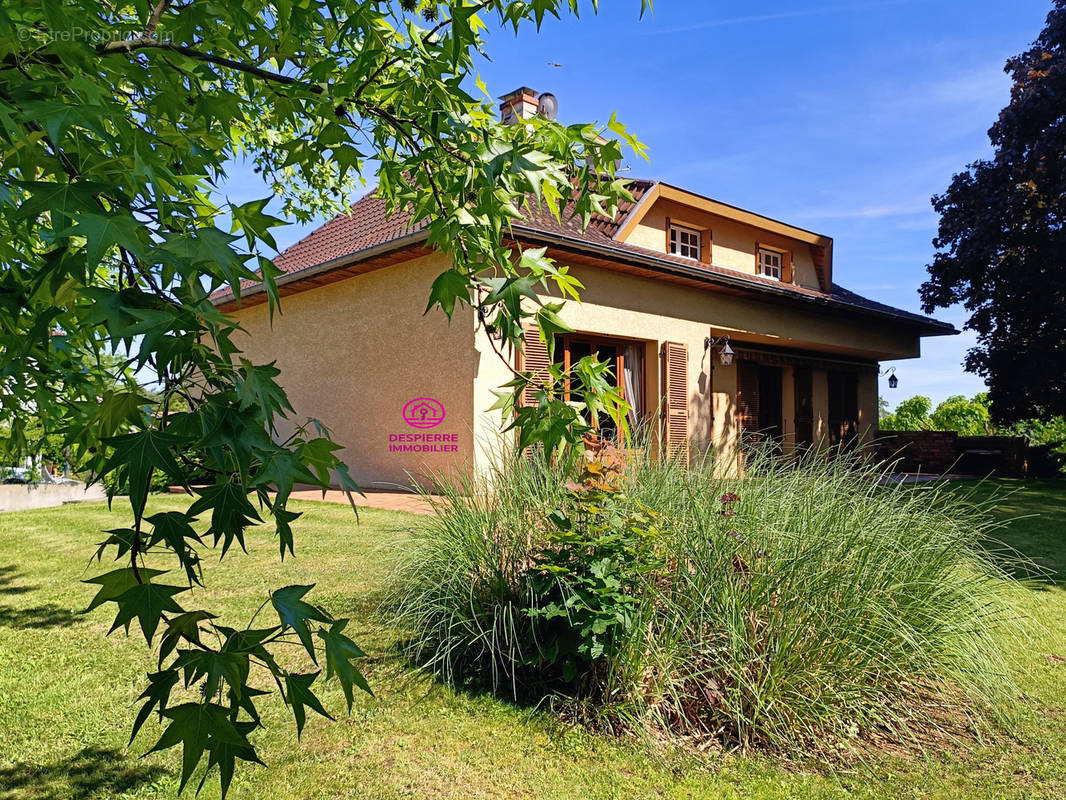 Maison à ROUSSILLON