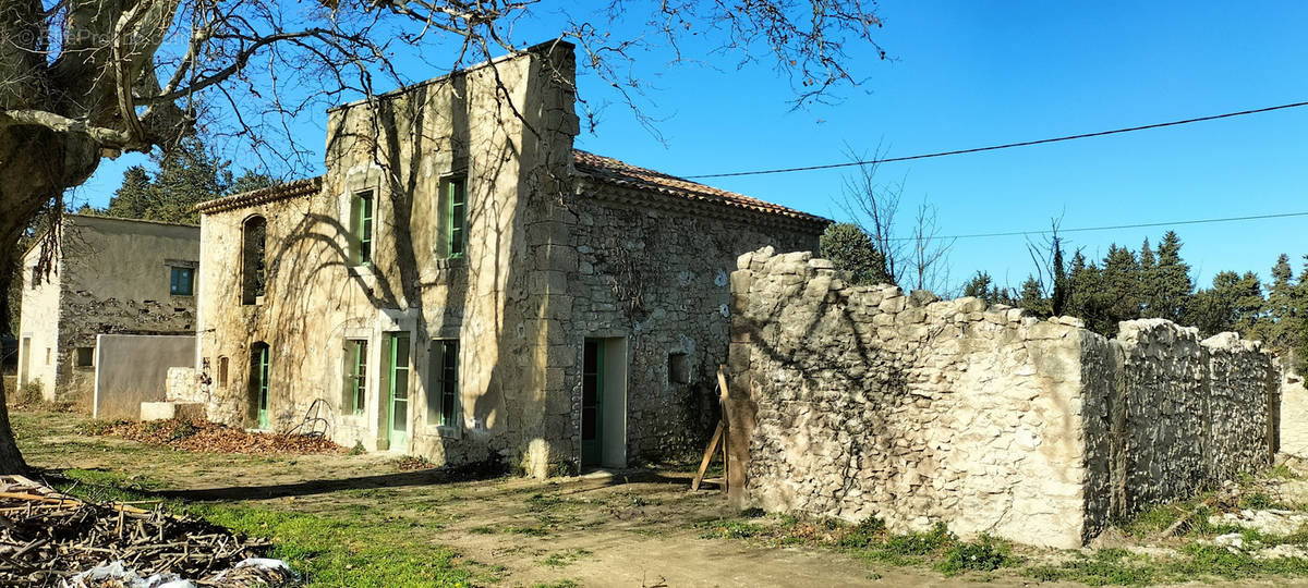 Maison à L&#039;ISLE-SUR-LA-SORGUE