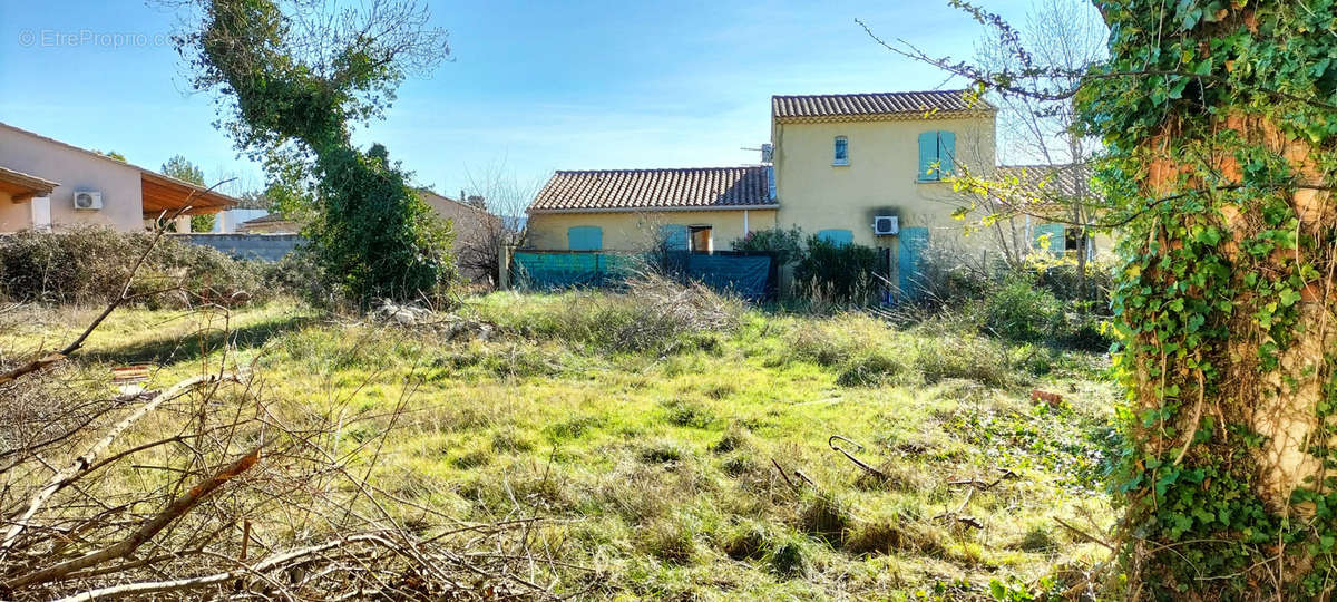 Maison à L&#039;ISLE-SUR-LA-SORGUE