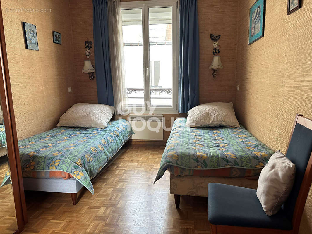 Appartement à LEVALLOIS-PERRET