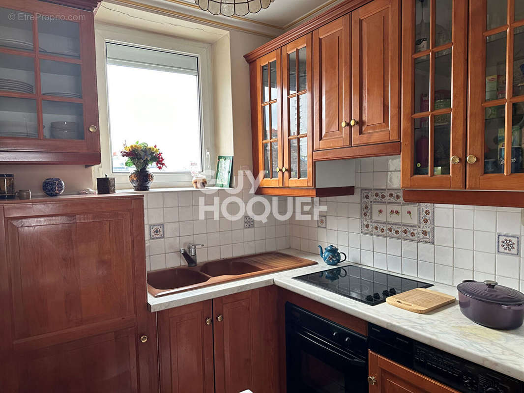 Appartement à LEVALLOIS-PERRET