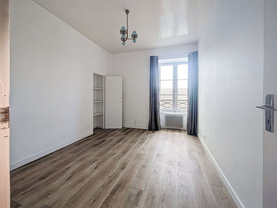 Appartement à COMBOURG