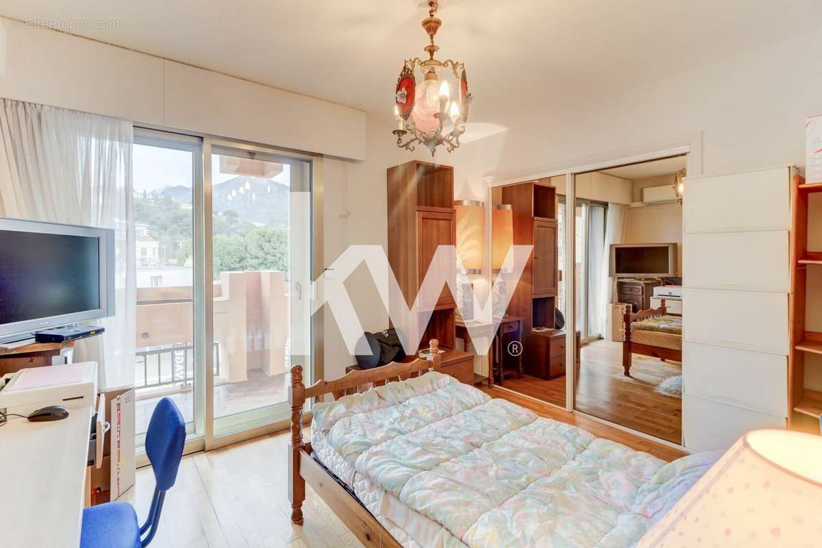 Appartement à ROQUEBRUNE-CAP-MARTIN