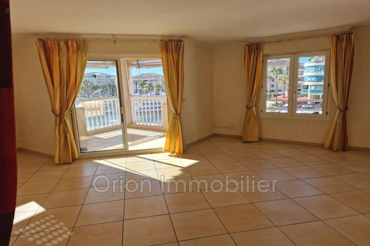 Appartement à FREJUS