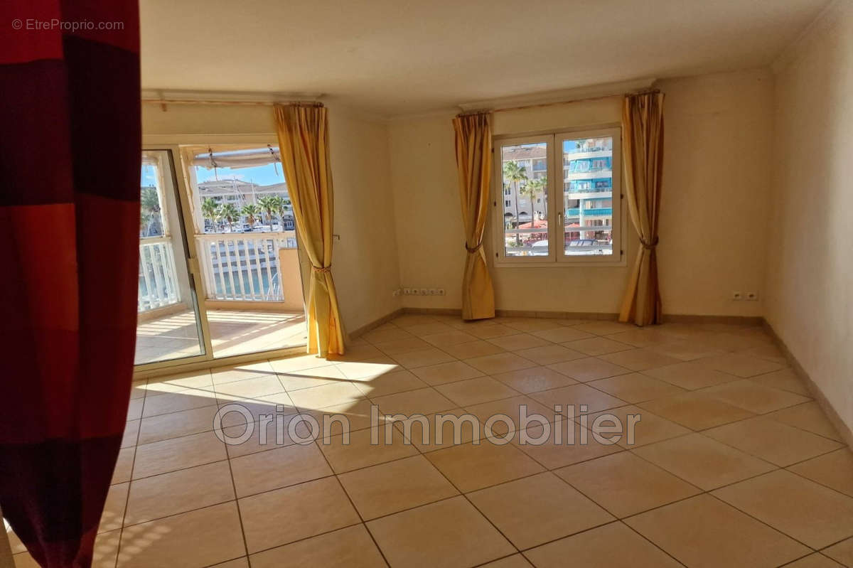 Appartement à FREJUS