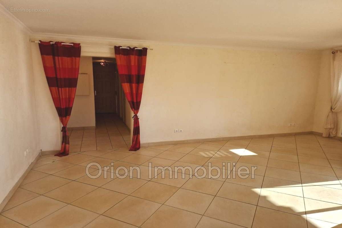 Appartement à FREJUS