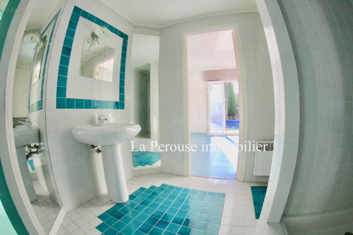 Appartement à VILLEFRANCHE-SUR-MER