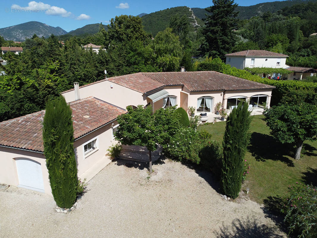 Maison à MALAUCENE