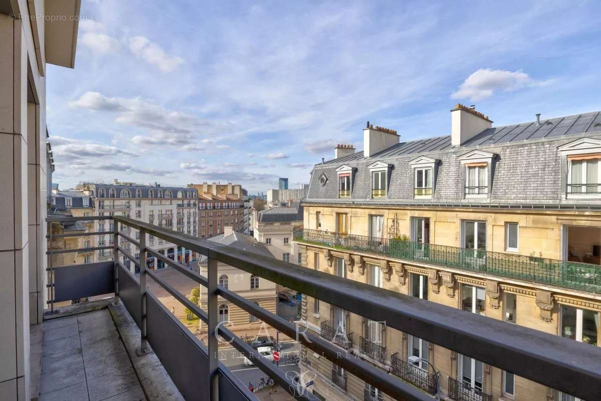 Appartement à ISSY-LES-MOULINEAUX