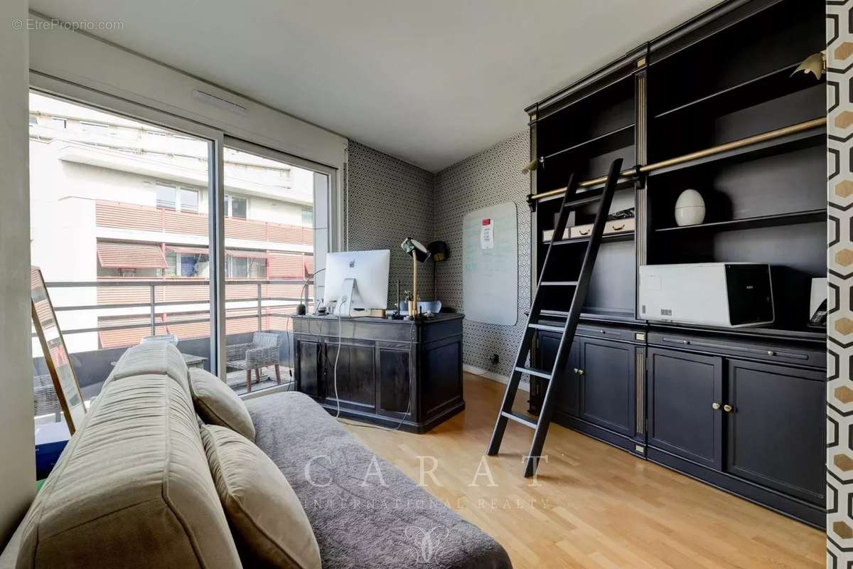 Appartement à ISSY-LES-MOULINEAUX