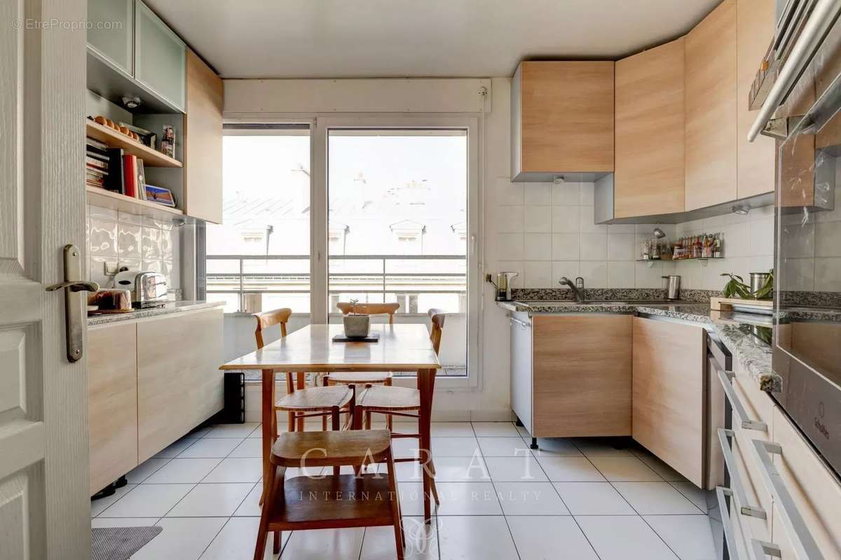 Appartement à ISSY-LES-MOULINEAUX