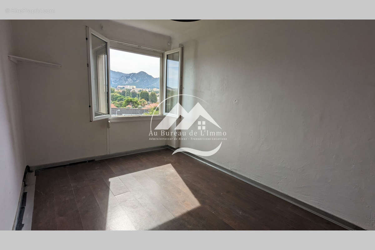 Appartement à MARSEILLE-11E