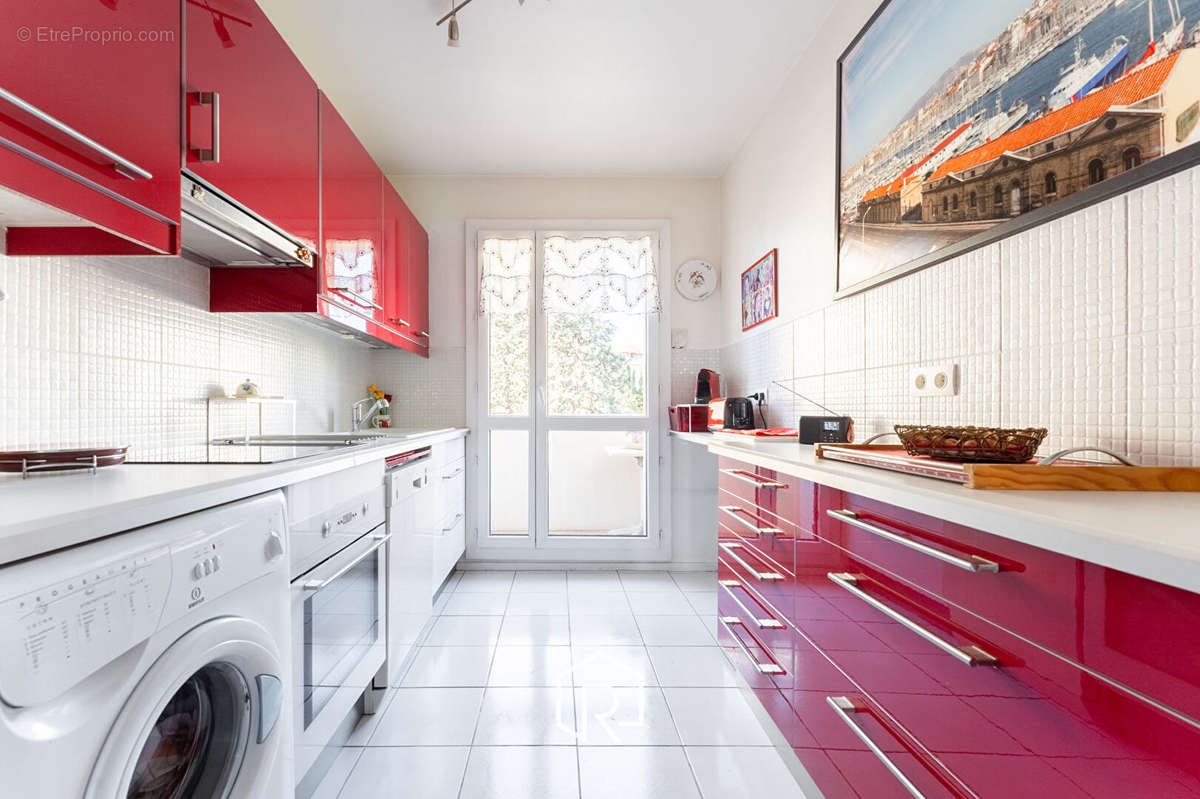 Appartement à MARSEILLE-12E