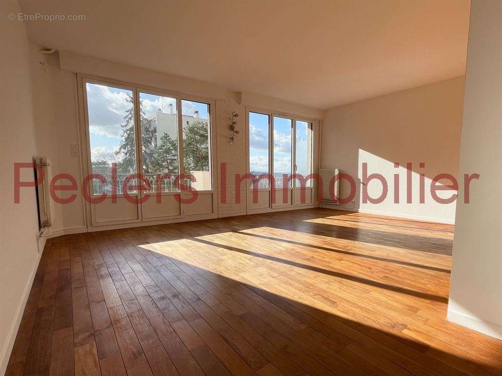 Appartement à RUEIL-MALMAISON