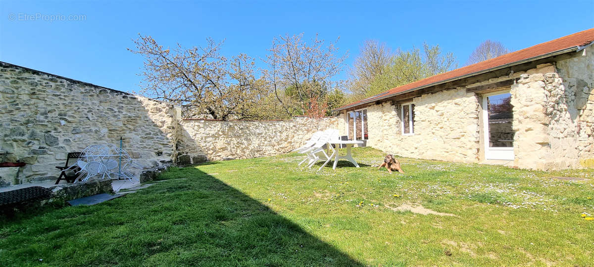 Maison à MONCHY-HUMIERES