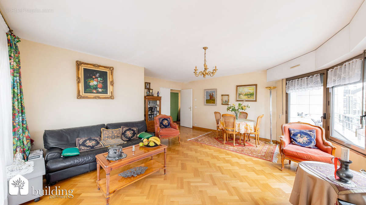 Appartement à LEVALLOIS-PERRET