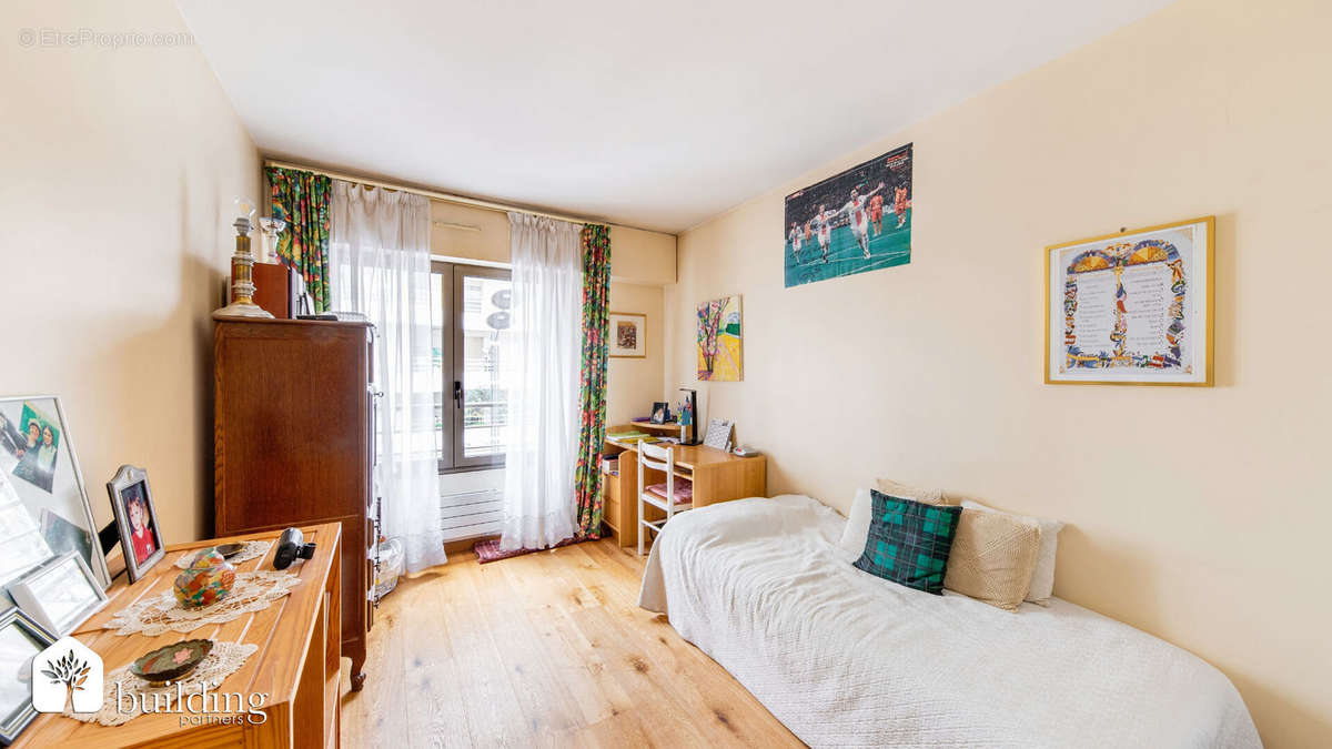 Appartement à LEVALLOIS-PERRET