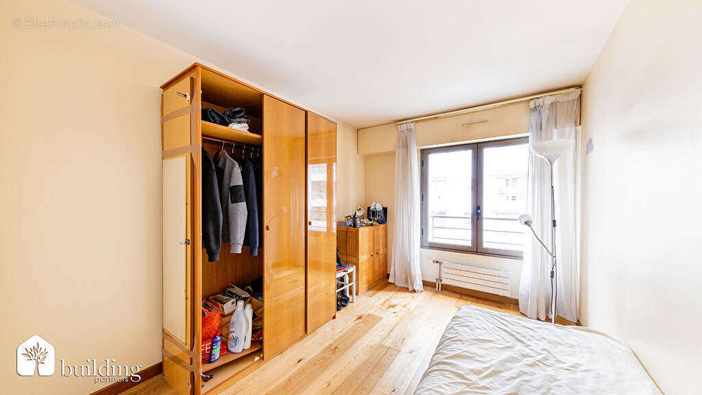 Appartement à LEVALLOIS-PERRET