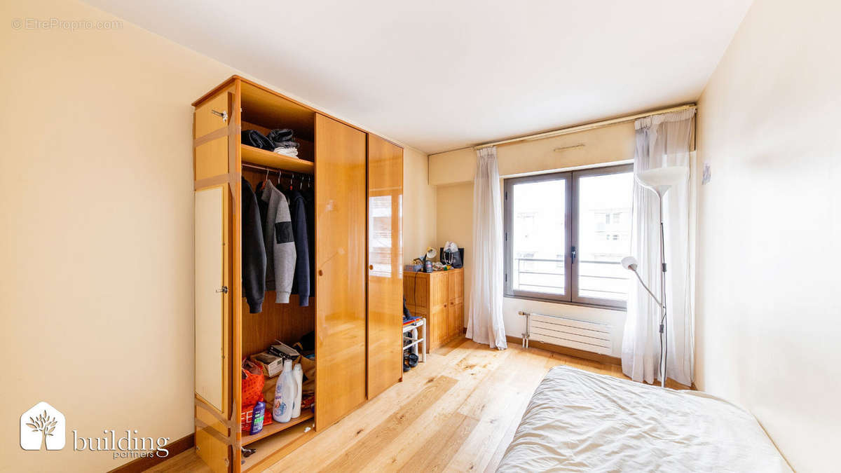 Appartement à LEVALLOIS-PERRET