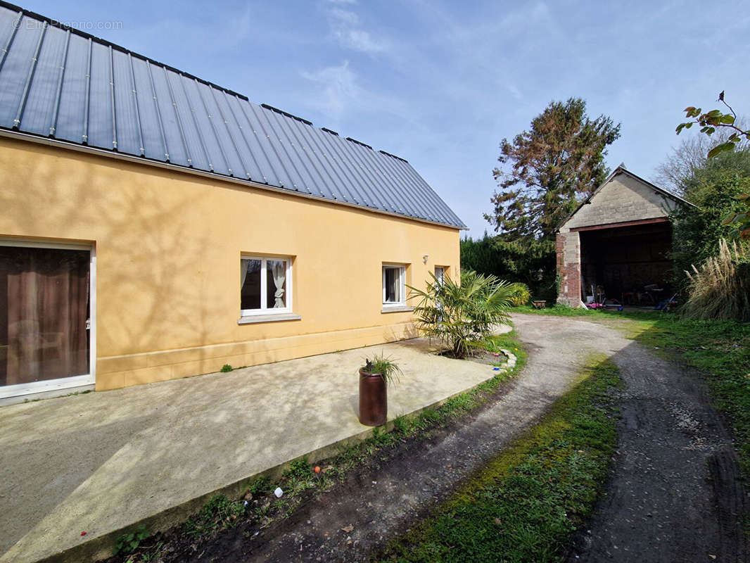 Maison à LA NEUVILLE-CHANT-D&#039;OISEL