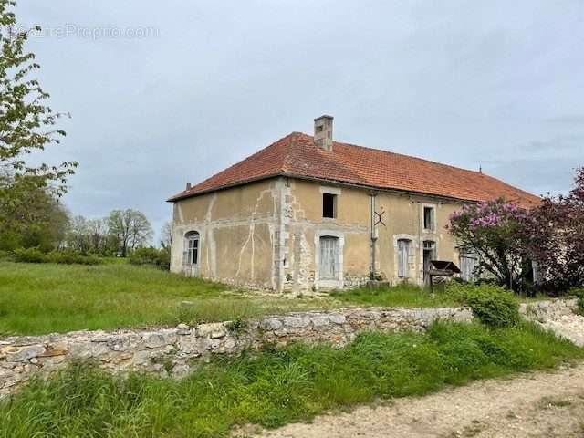 Maison à CHAUVIGNY