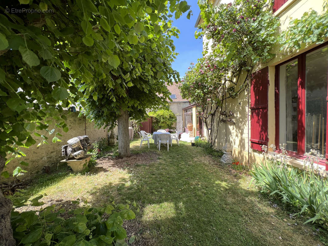 Maison à MONTFORT-L&#039;AMAURY