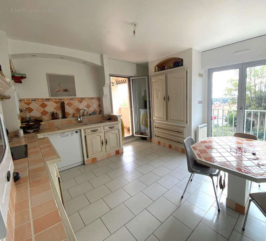 Appartement à HYERES