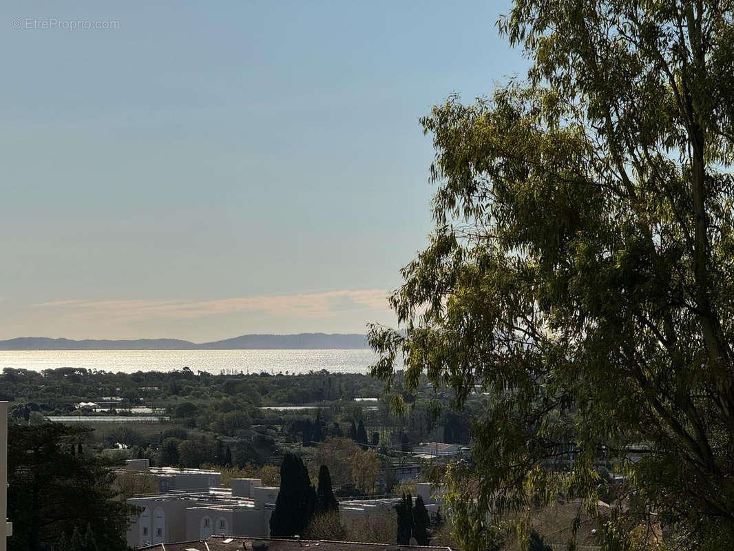 Appartement à HYERES